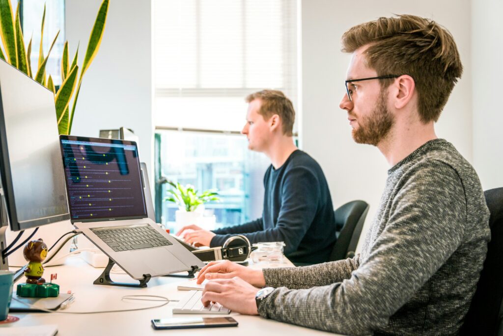 Remote IT Support in Action IT technician providing remote support via screen sharing software.